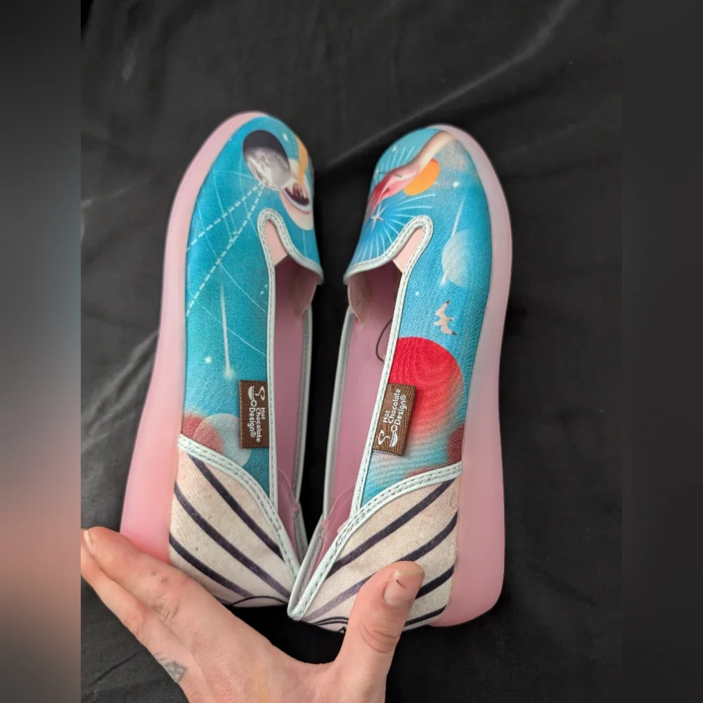Astrology Slip Ons Hot Chocolate Design - Picture 4 of 5